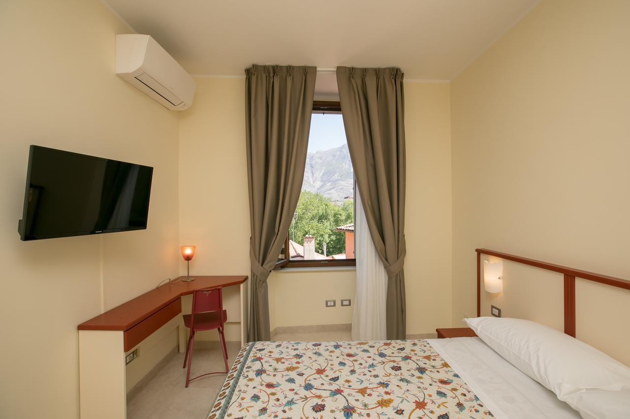 B&B Ponte Capograssi Sulmona Bagian luar foto